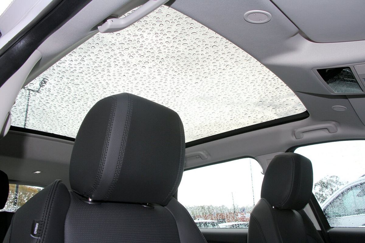 2025 Land Rover Discovery Sport P200 S L550
