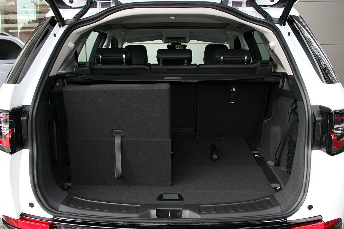 2025 Land Rover Discovery Sport P200 S L550