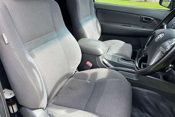 2014 Toyota Hilux SR KUN26R 4X4