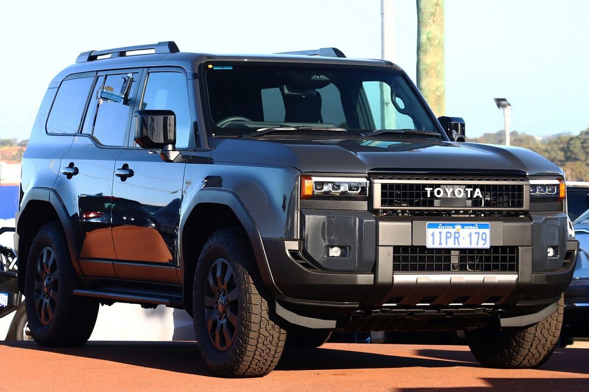 2024 Toyota Landcruiser Prado Altitude GDJ251R