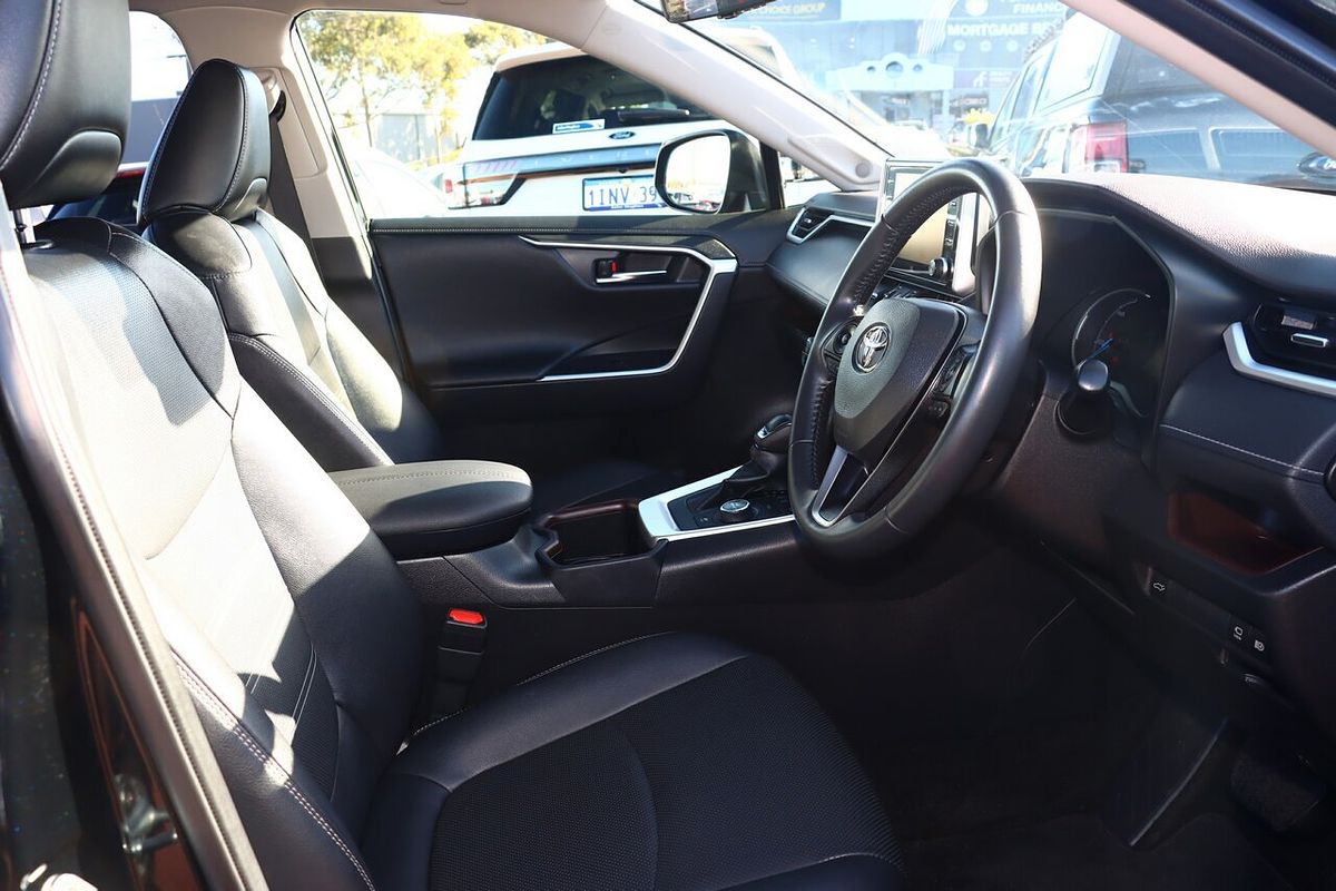 2022 Toyota RAV4 Cruiser AXAH54R