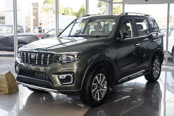 2024 Mahindra Scorpio Z8L