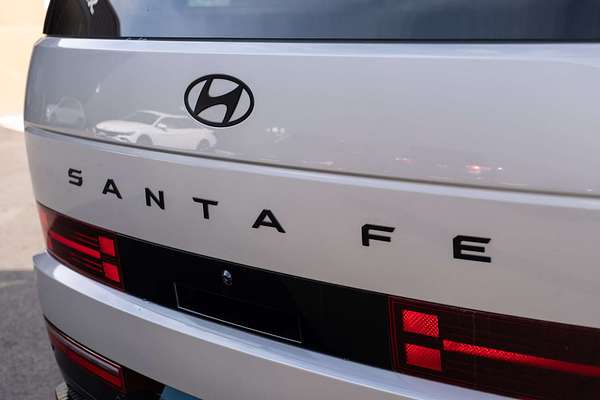 2024 Hyundai Santa Fe Hybrid Calligraphy MX5.V1