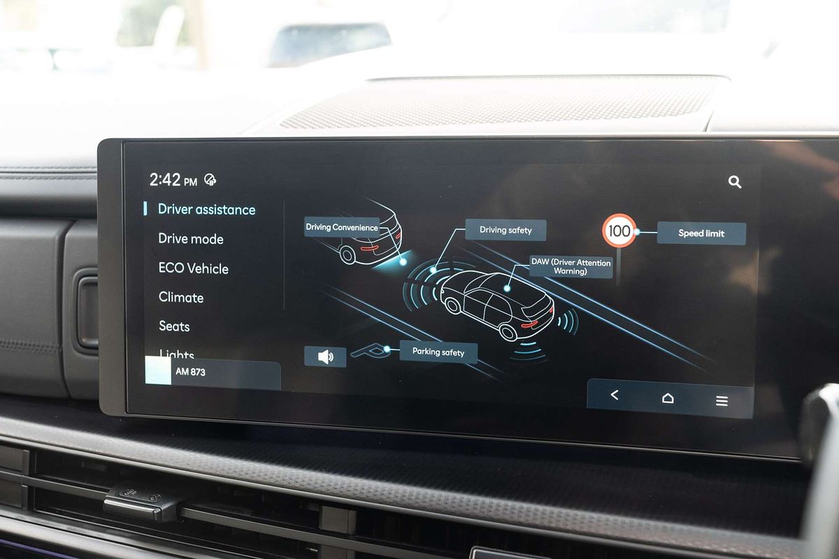2024 Hyundai Santa Fe Hybrid Calligraphy MX5.V1