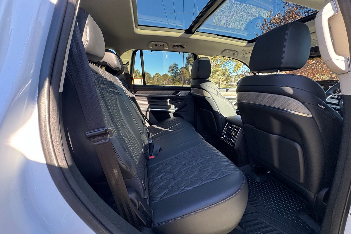 2024 GWM Tank 500 Ultra Hybrid P03