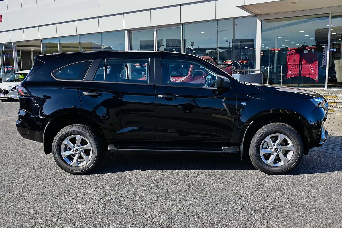 2025 Isuzu MU-X
