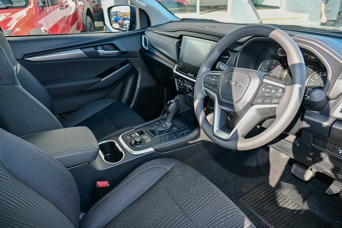 2025 Isuzu MU-X
