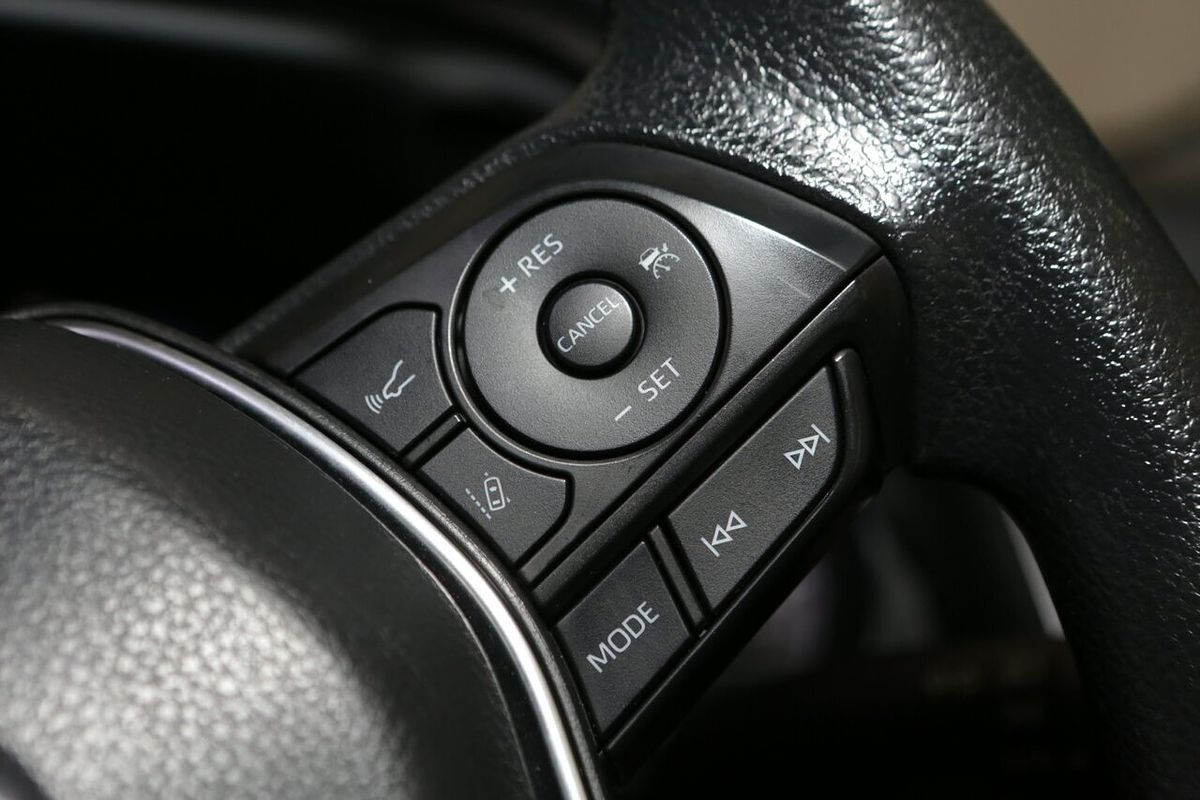 2019 Toyota Camry Ascent ASV70R
