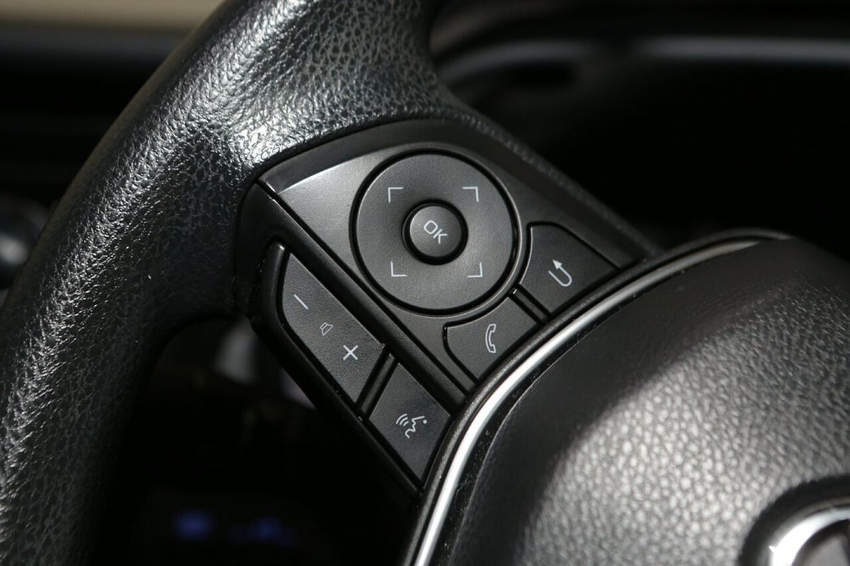 2019 Toyota Camry Ascent ASV70R