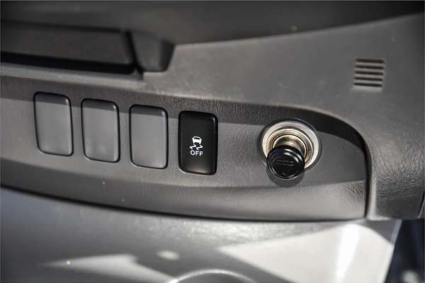 2012 Toyota Hilux SR5 GGN25R 4X4