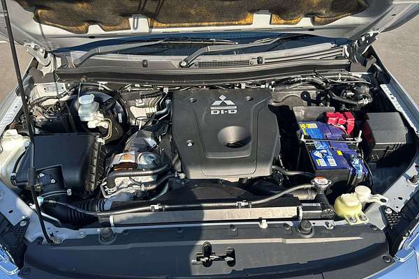 2015 Mitsubishi Triton Exceed MQ 4X4