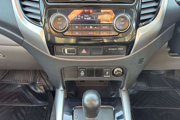 2015 Mitsubishi Triton Exceed MQ 4X4