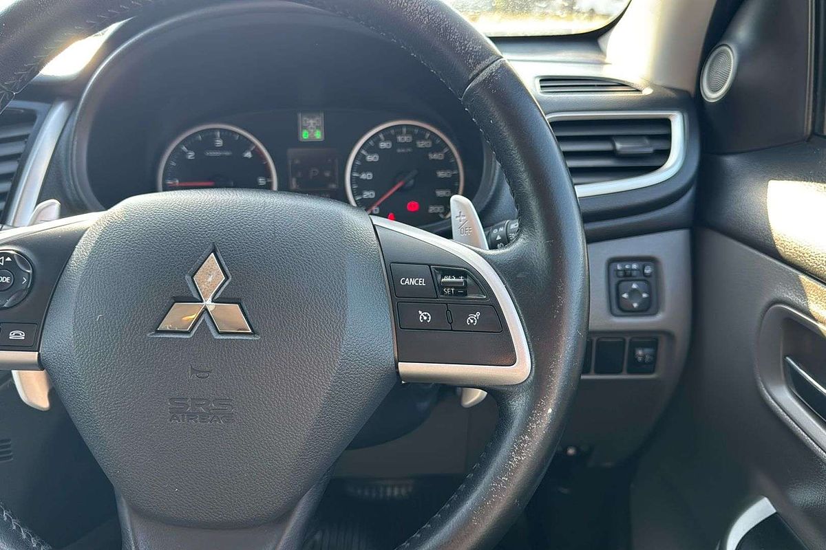 2015 Mitsubishi Triton Exceed MQ 4X4