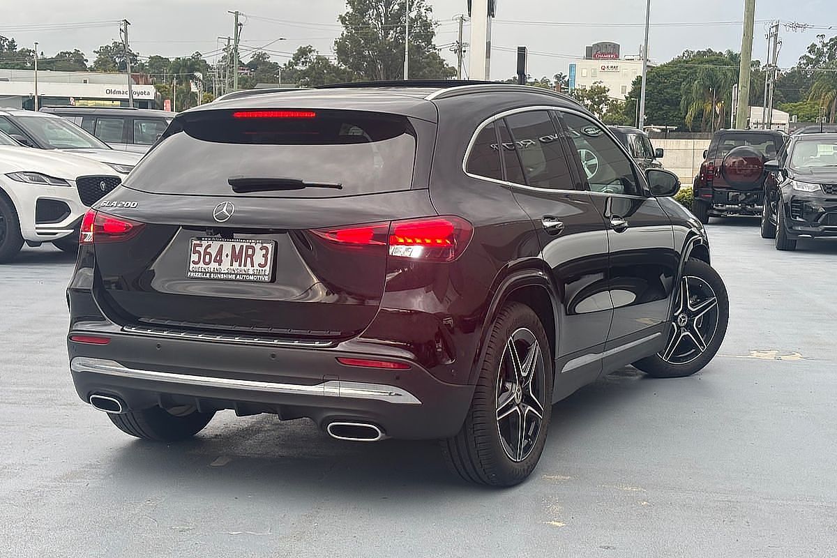 2024 Mercedes-Benz GLA-Class GLA200 H247