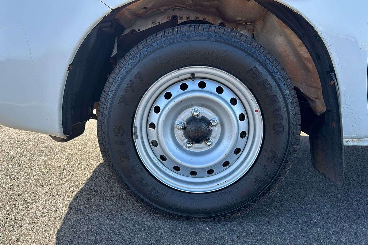 2015 Toyota Hilux SR KUN16R Rear Wheel Drive