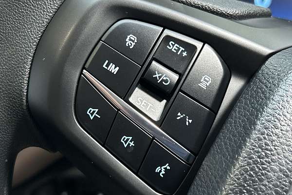 2024 Ford Everest Ambiente 2.0L