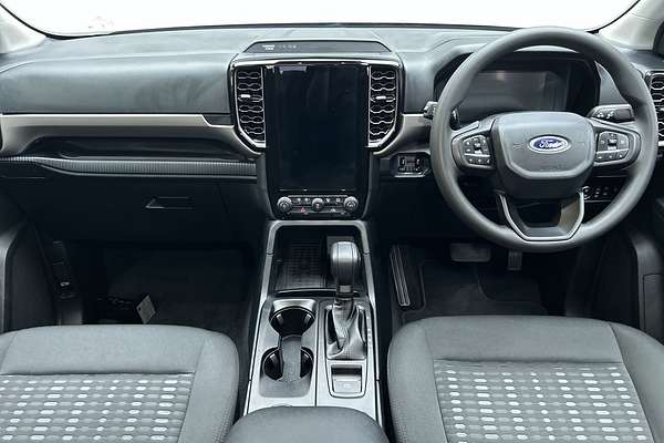 2024 Ford Everest Ambiente 2.0L