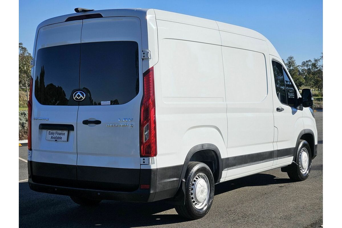 2022 LDV Deliver 9 MWB Mid Roof SV63D