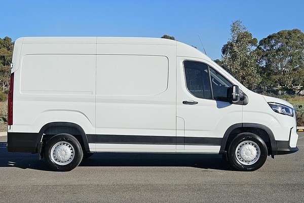 2022 LDV Deliver 9 MWB Mid Roof SV63D