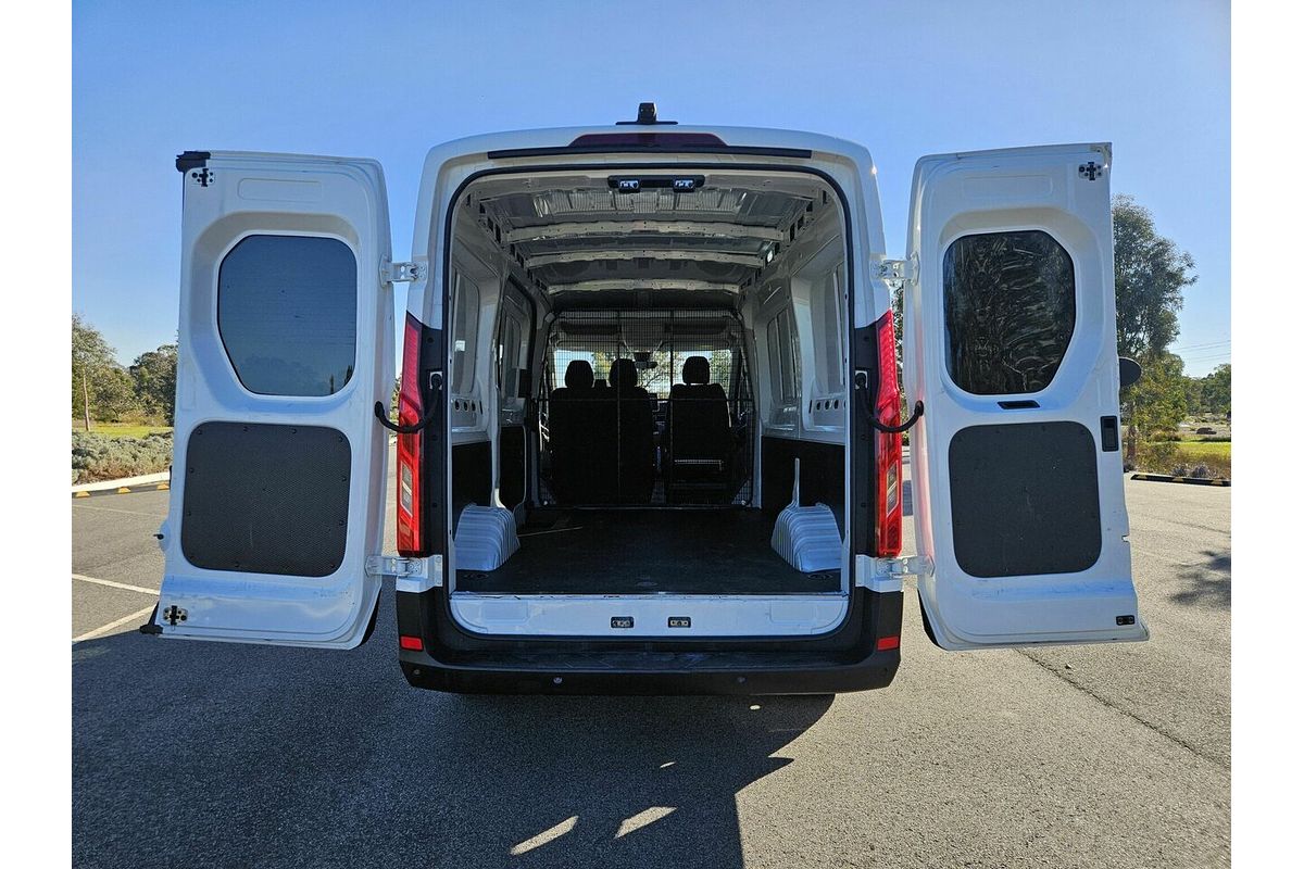 2022 LDV Deliver 9 MWB Mid Roof SV63D