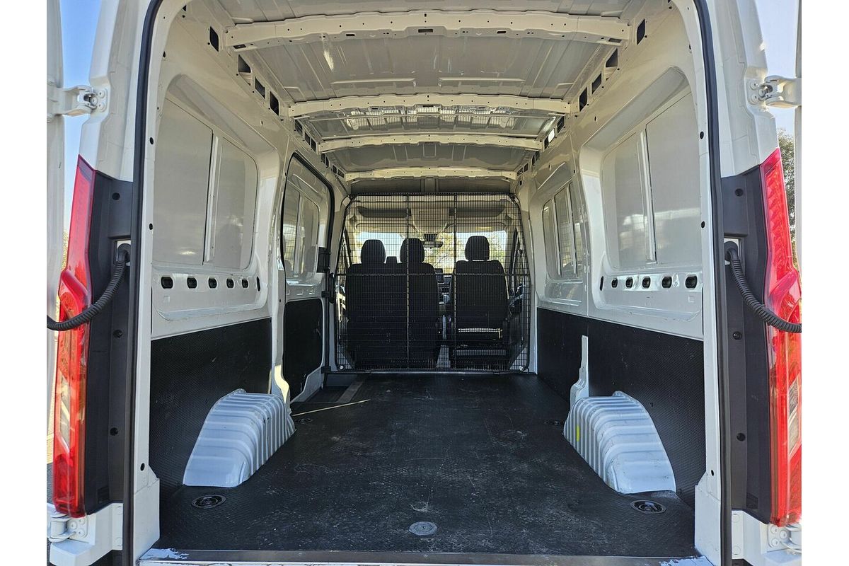 2022 LDV Deliver 9 MWB Mid Roof SV63D