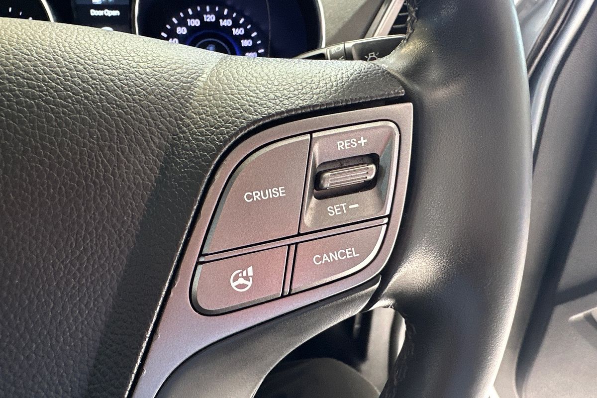 2014 Hyundai Santa Fe Highlander DM