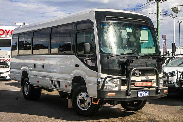 2022 Toyota Coaster Deluxe GDB70R
