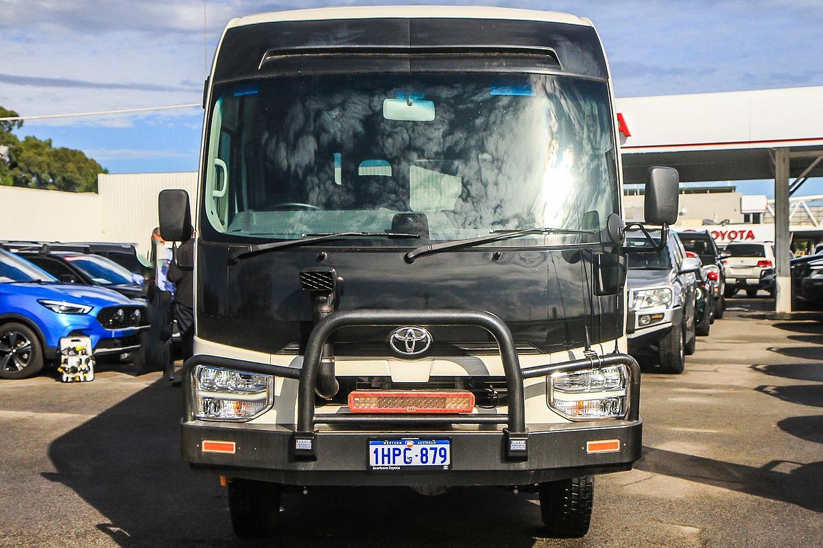 2022 Toyota Coaster Deluxe GDB70R