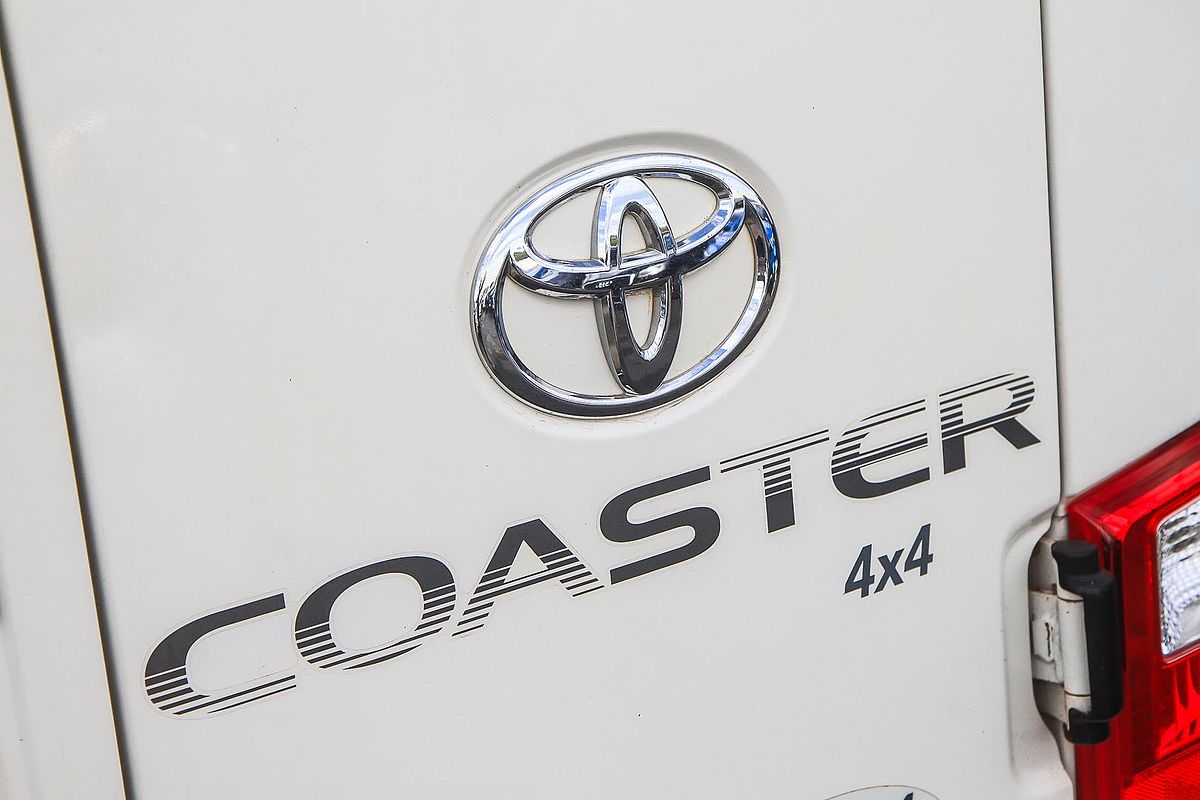 2022 Toyota Coaster Deluxe GDB70R