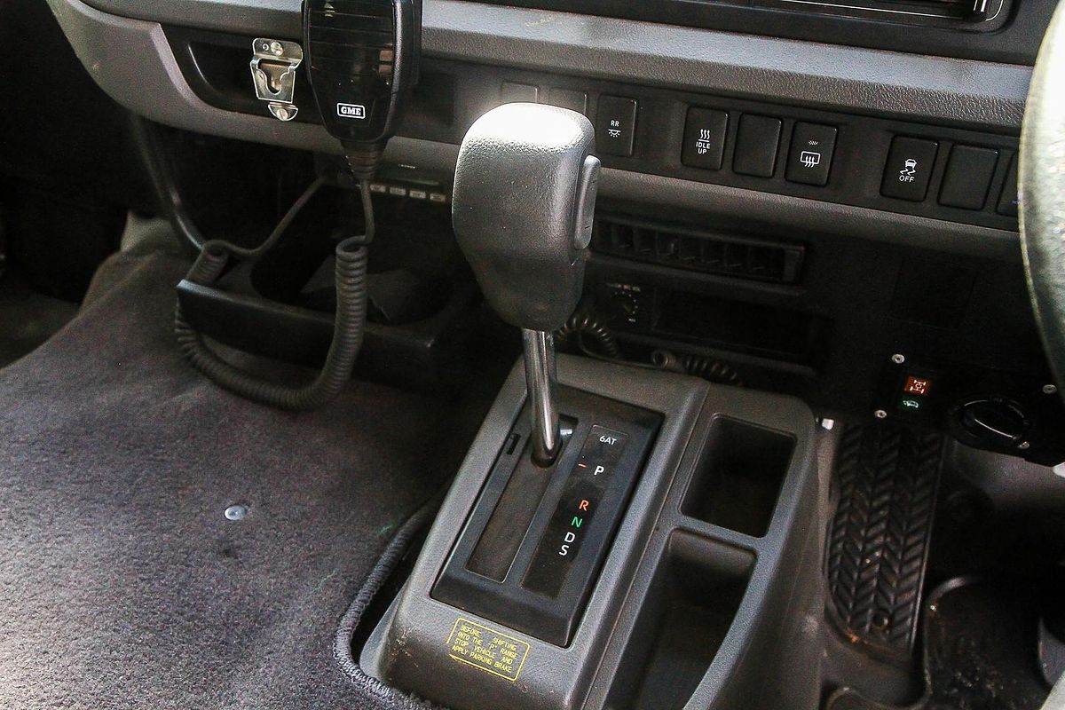 2022 Toyota Coaster Deluxe GDB70R