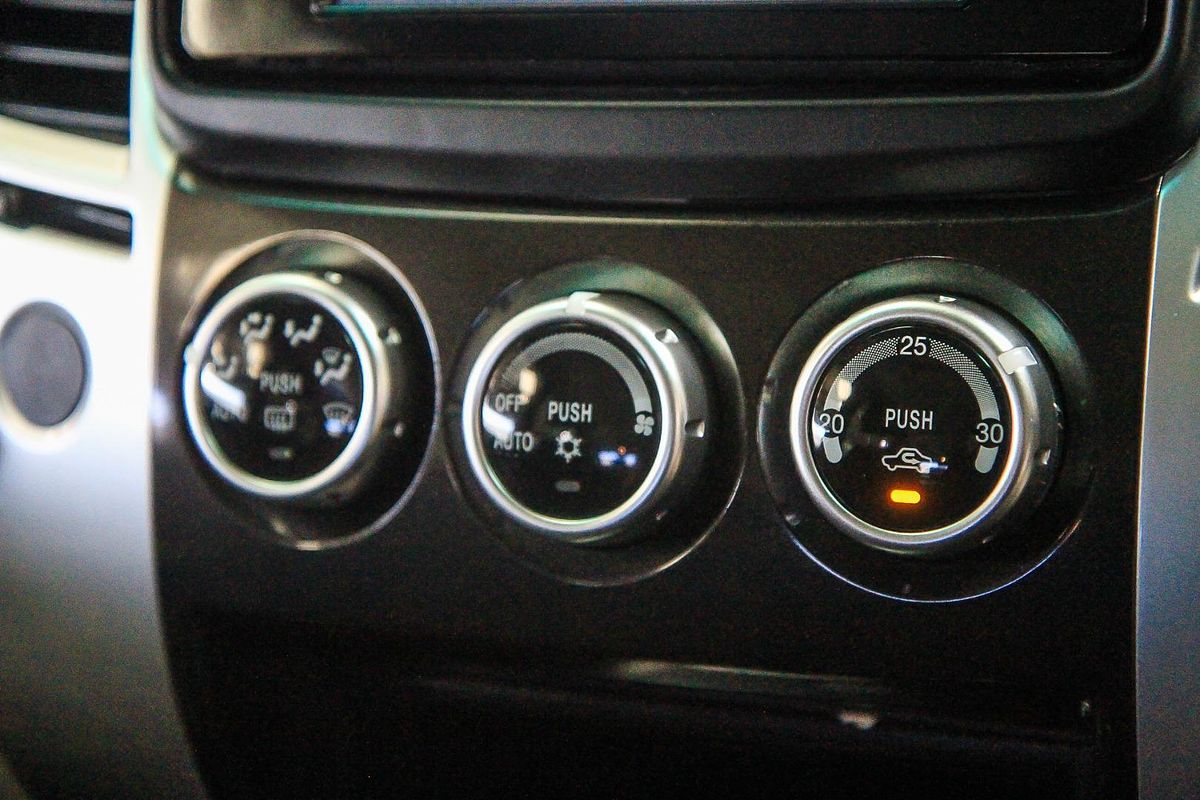2015 Mitsubishi Challenger PC