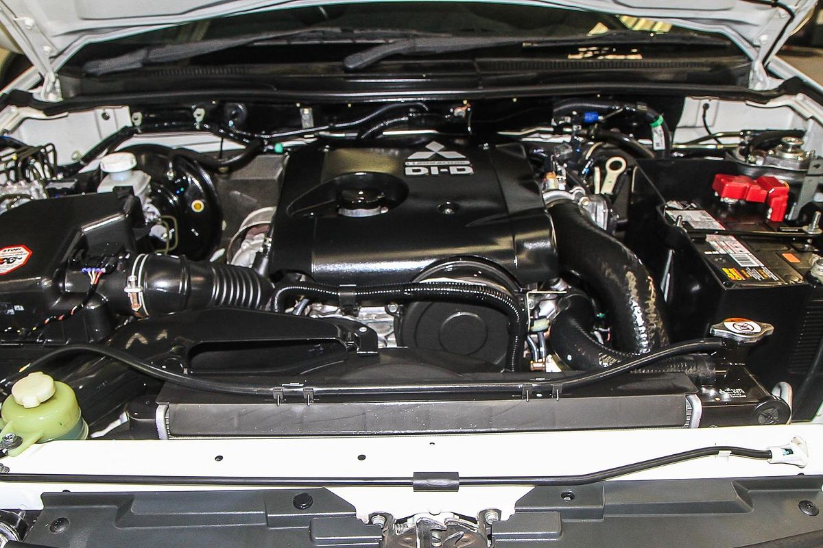2015 Mitsubishi Challenger PC