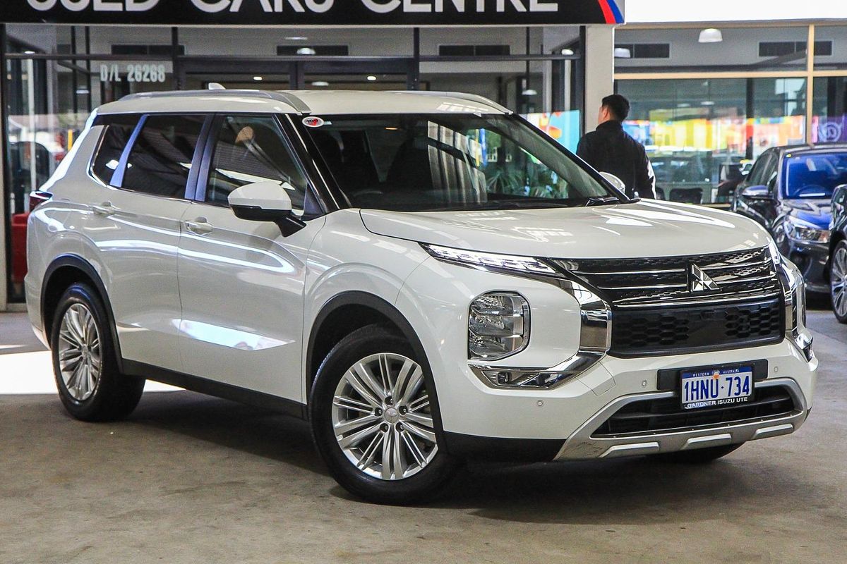 2022 Mitsubishi Outlander LS ZM