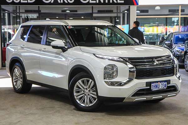2022 Mitsubishi Outlander LS ZM