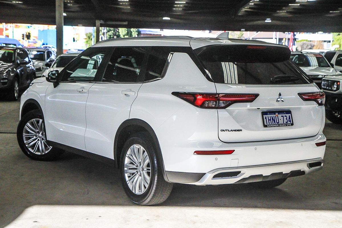 2022 Mitsubishi Outlander LS ZM