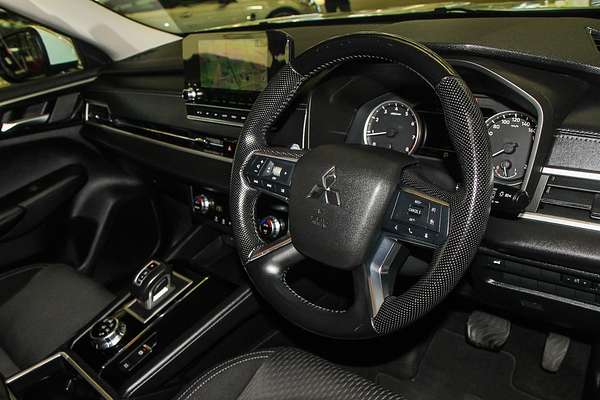 2022 Mitsubishi Outlander LS ZM