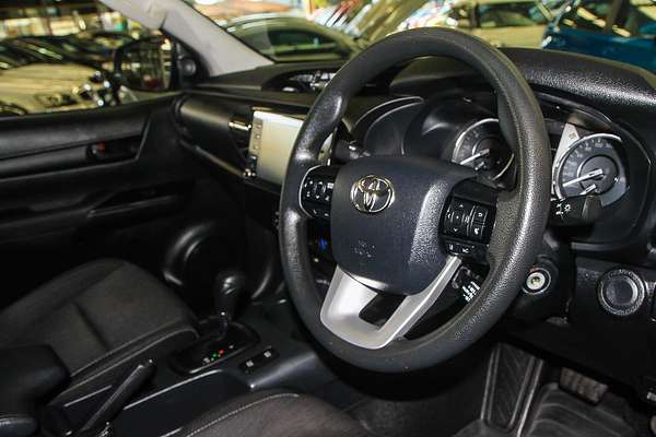 2020 Toyota Hilux SR GUN126R 4X4