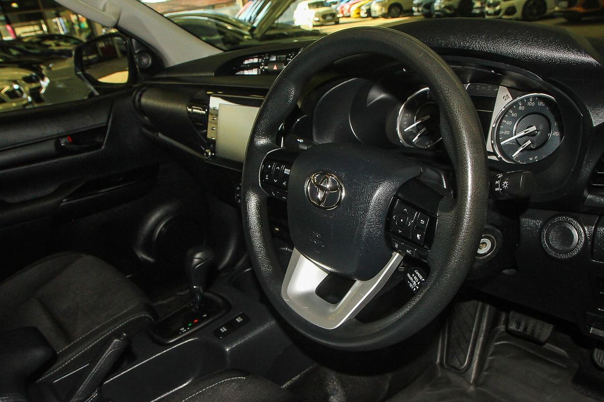 2020 Toyota Hilux SR GUN126R 4X4