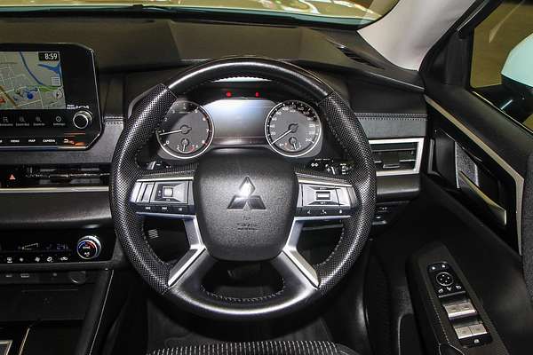 2022 Mitsubishi Outlander LS ZM