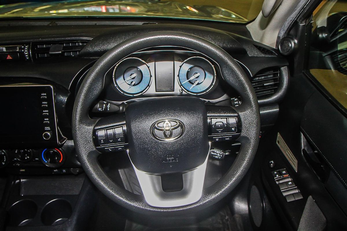 2020 Toyota Hilux SR GUN126R 4X4