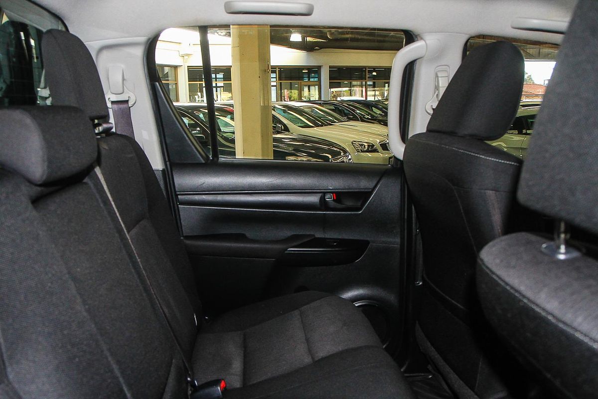 2020 Toyota Hilux SR GUN126R 4X4