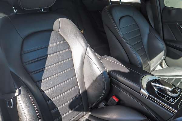 2019 Mercedes-Benz C-Class C300 W205