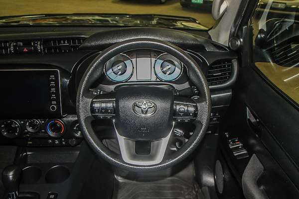 2020 Toyota Hilux SR GUN126R 4X4