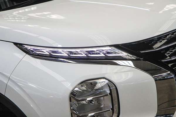 2022 Mitsubishi Outlander LS ZM