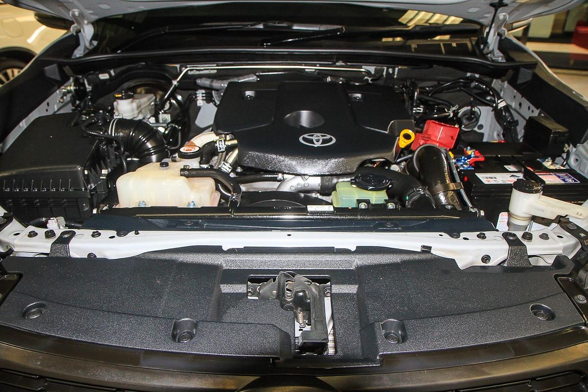 2020 Toyota Hilux SR GUN126R 4X4