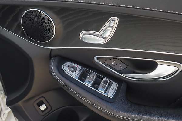 2019 Mercedes-Benz C-Class C300 W205