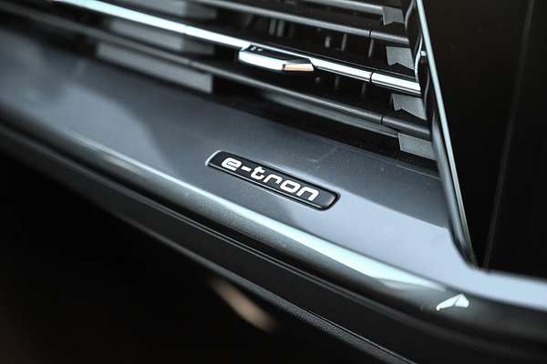 2024 Audi Q4 e-tron 45 F4