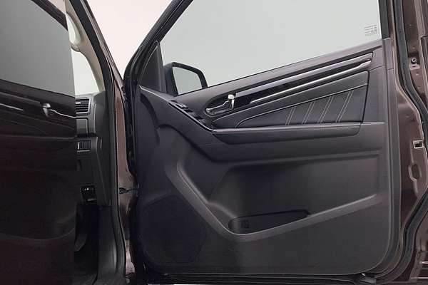 2019 Isuzu MU-X LS-T