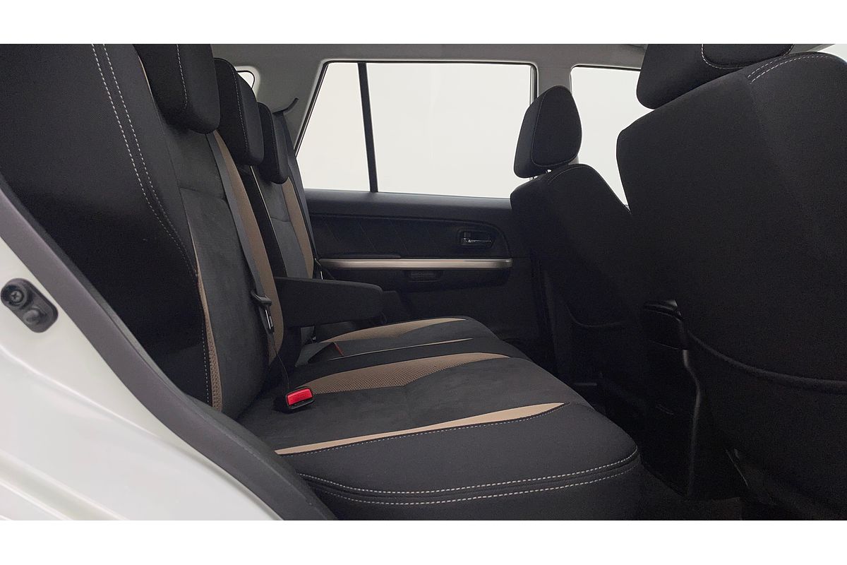 2017 Suzuki Grand Vitara Navigator JB