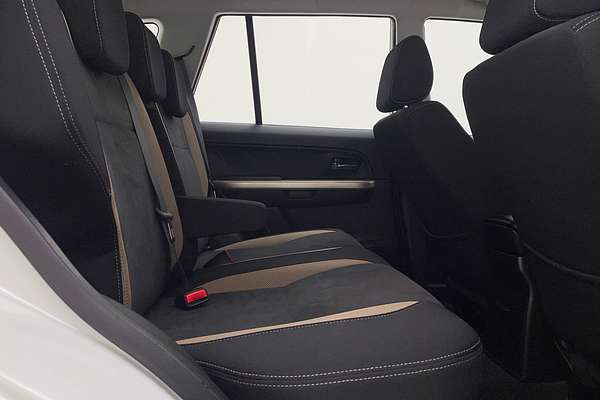 2017 Suzuki Grand Vitara Navigator JB